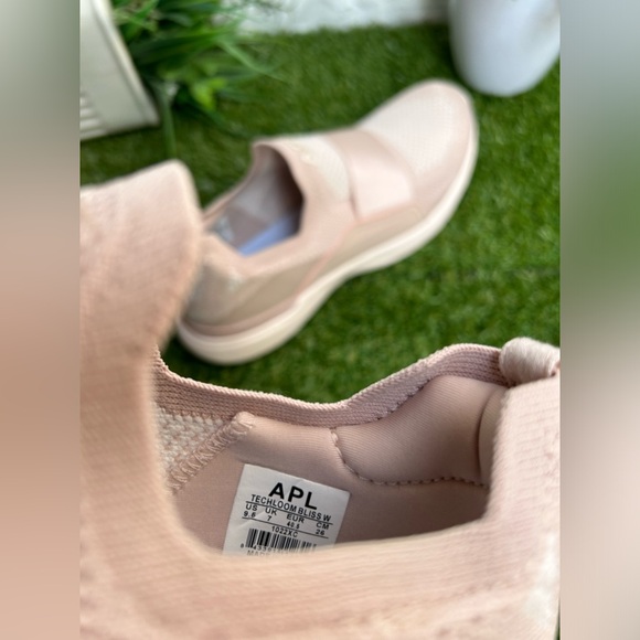 APL Athletic Propulsion Labs APL Lululemon womens size  9.5 Rose Dust/ Nude - Picture 17 of 17
